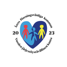 Vuoden järjestöystävällinen kunta logo. Kolme figuuria sydämen sisällä.